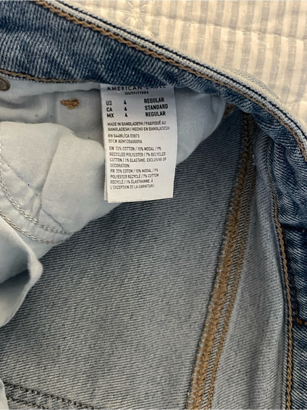 American Eagle Outfitters Light Blue Ankle Jeans - Picture 6 of 7
